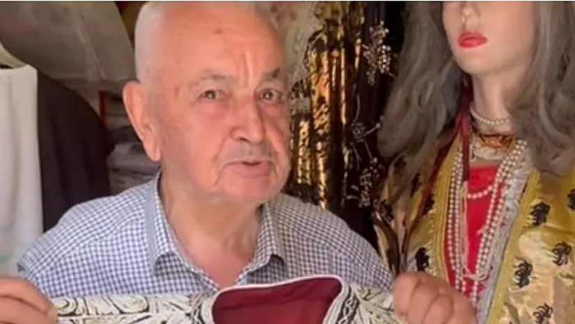 Simli Gümüş İplikle İşlenen Nadide Bir Giysi 'Sarka'