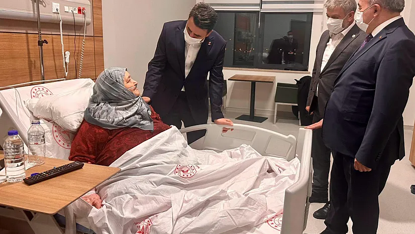 Tedavi Gören Vatandaşlara Moral Ziyareti Yapıldı