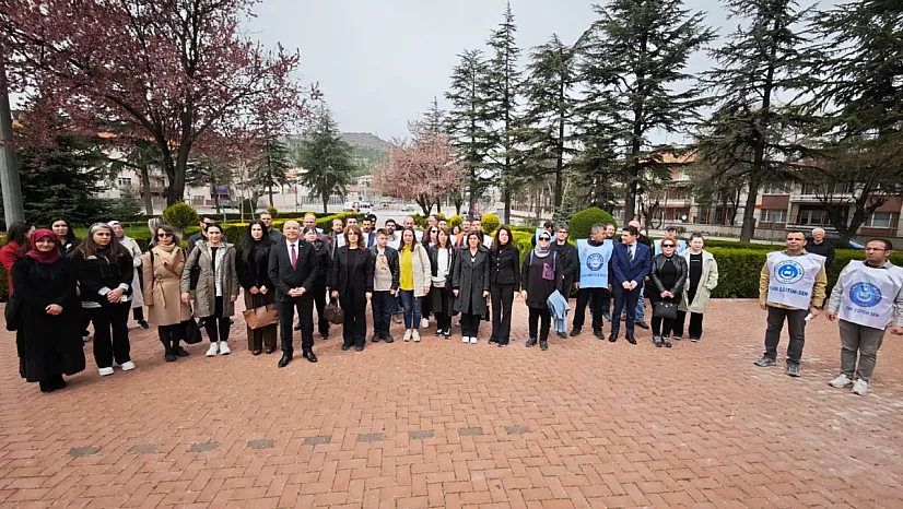 Türk Eğitim-Sen: Ekransız Saatler Uygulaması Başlamalı