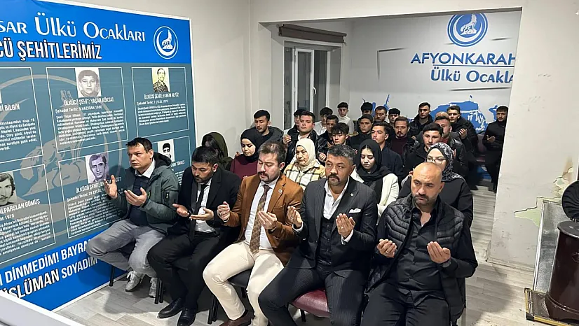 Ülkü Ocakları'nda Dualar Şehitlerimiz için