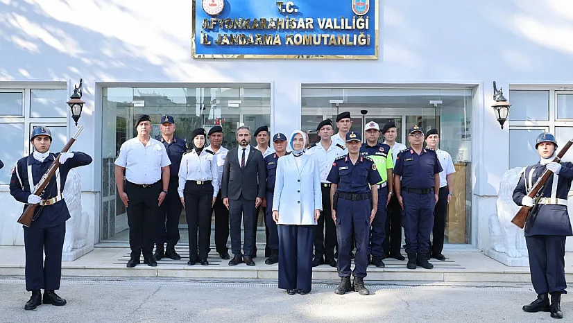 Vali Yiğitbaşı, İl Jandarma Komutanlığı'nı Ziyaret Etti