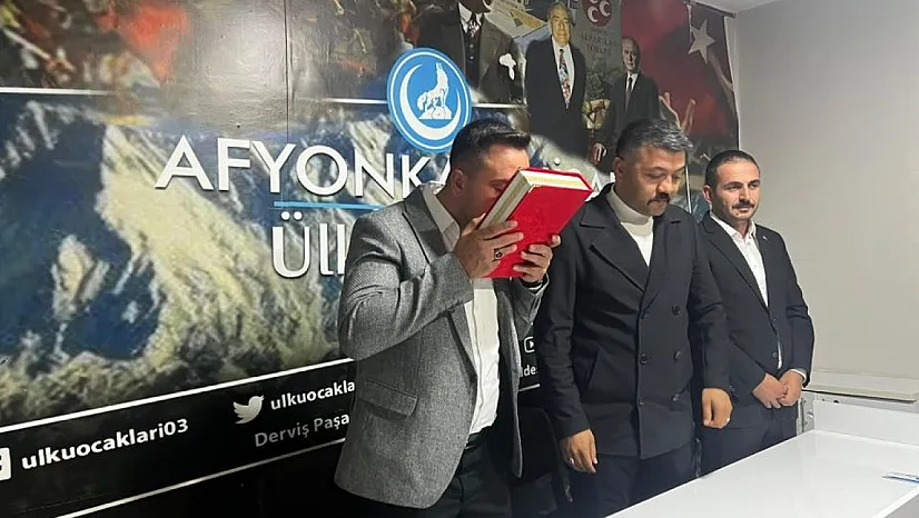 Yeni Başkan Kur'an Üzerine Yeminle Göreve Başladı