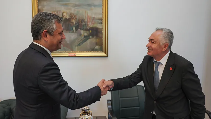 Yeni Parti'de İbre Hasan Karadeniz'den Yana