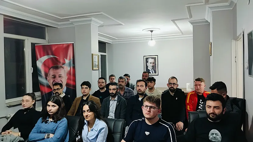 3 Mayıs Mesajında Özdağ Vurgusu