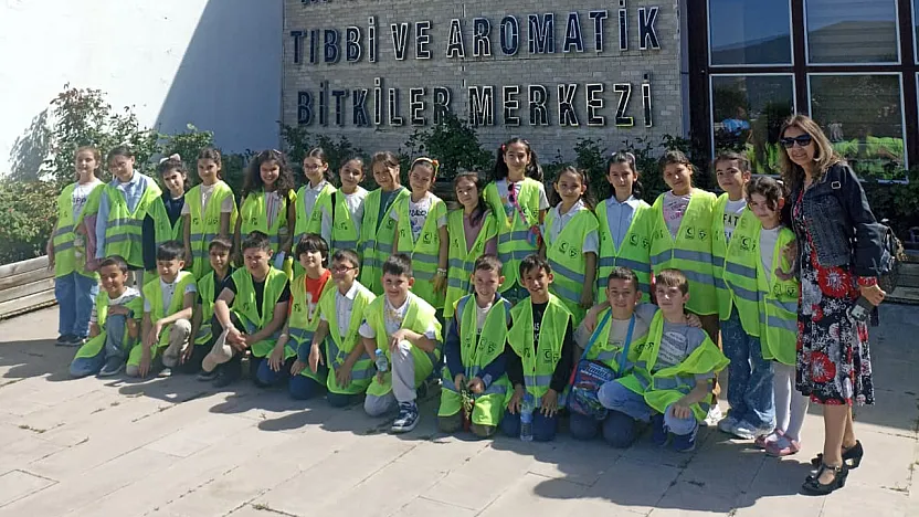 3'üncü Sınıf Öğrencileri, 81 Bitki Çeşidini İnceledi