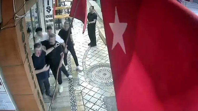 4 Kişilik Grup Dehşet Saçtı