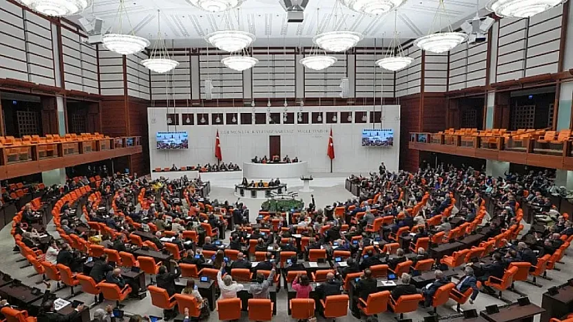 400 Bin Gurbetçiyi İlgilendiren Askerlik Düzenlemesi TBMM Yolunda