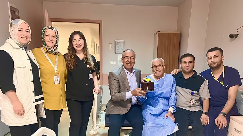 82 Yaşındaki Hastaya Mutlu Sürpriz