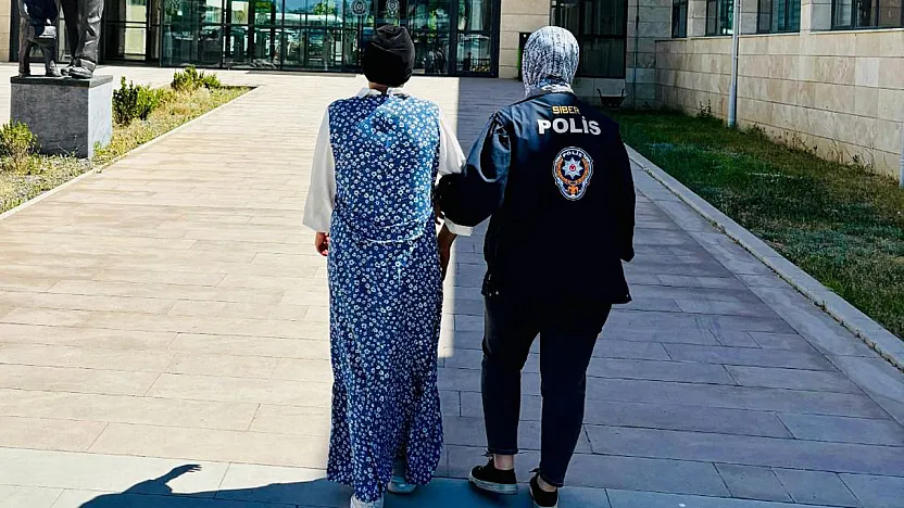 Adalet Yerini Buldu! Afyon'da Aranan Kadın Dolandırıcı Yakalandı
