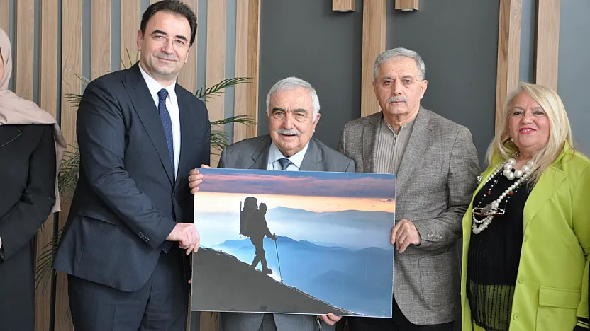 ADD'den TV3'e Etem Tem Hediyesi