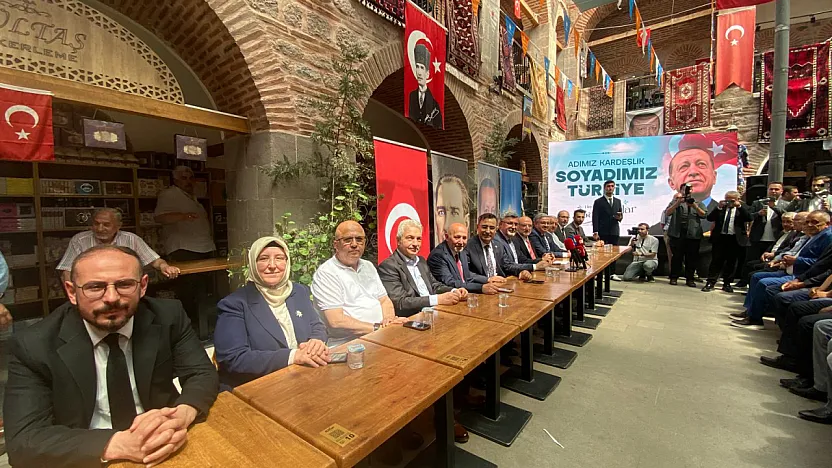 ADIMIZ KARDEŞLİK, SOYADIMIZ TÜRKİYE! Afyon'da AK Parti'den Sert Mesaj: Şehir İttifakı Dönemi Bitti!