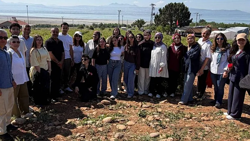 AFSÜ Heyeti Isparta Gül Festivali Teknik Gezisine Katıldı