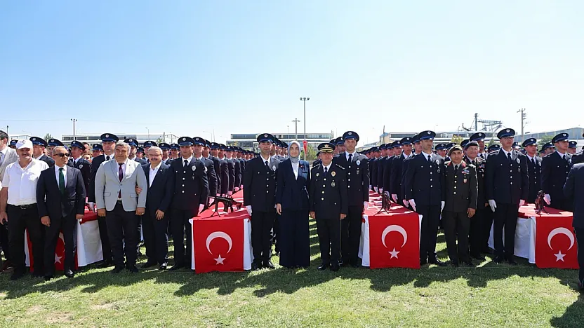 Afyon'da 225 Öğrenci, Polisliğe Adım Attı
