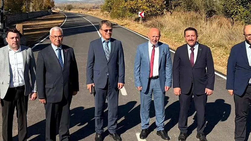 Afyon'da 3 Köyü Birbirine Bağlayan Yol Asfalta Kavuştu!