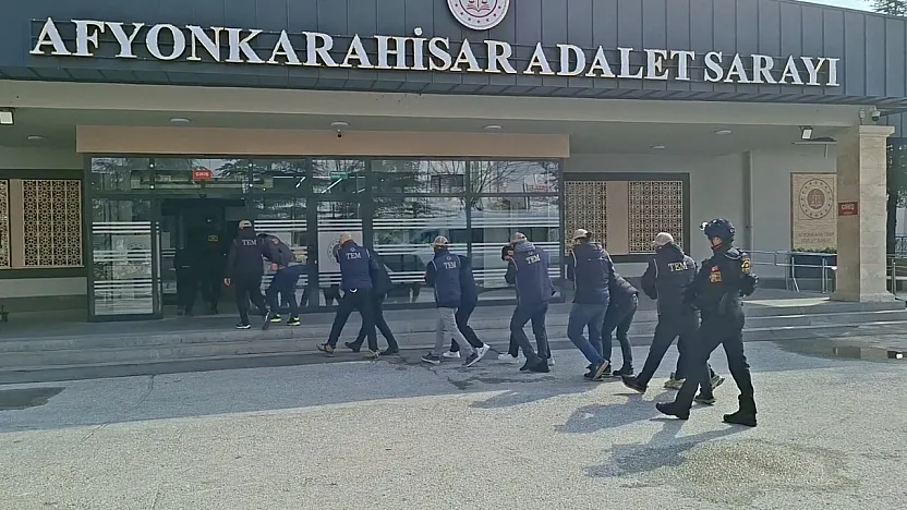 Afyon'da 5 DEAŞ'li Tutuklandı