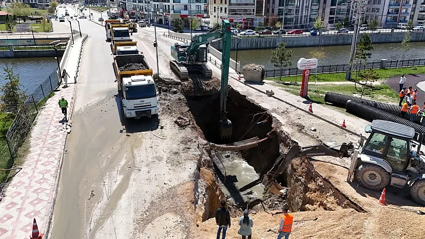Afyon'da Altyapı Krizi Mi? Göçük Sonrası Açıklama Geldi