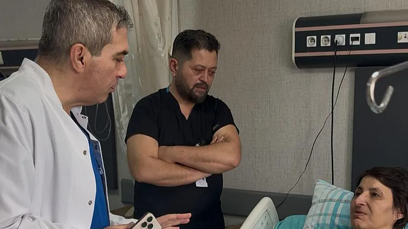 Afyon'da Ameliyatsız Beyin Anevrizması Tedavi Edildi