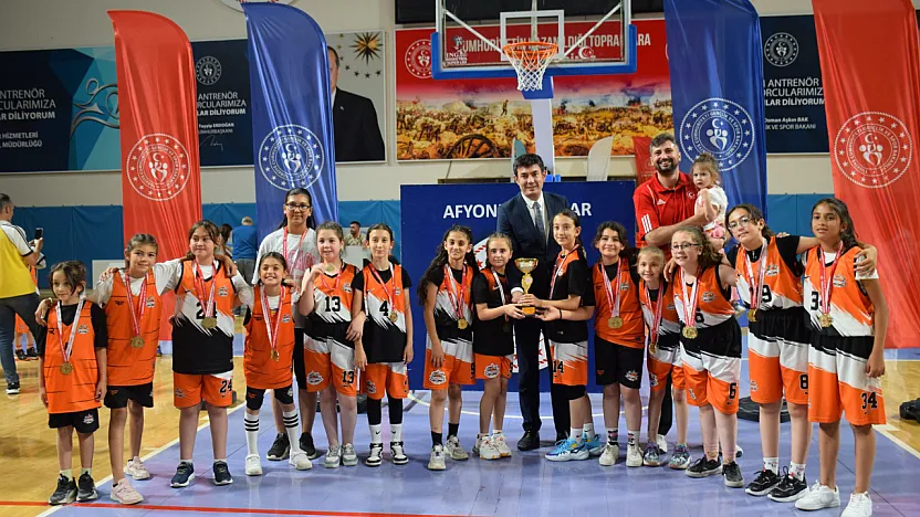 Afyon'da Basketbol Coşkusu Zirve Yaptı