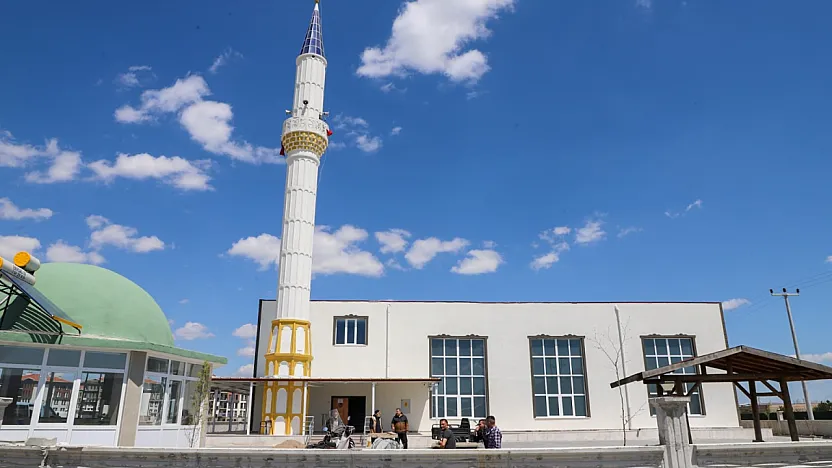 Afyon'da Battalgazi Camii Gönüllere Hitap Ediyor