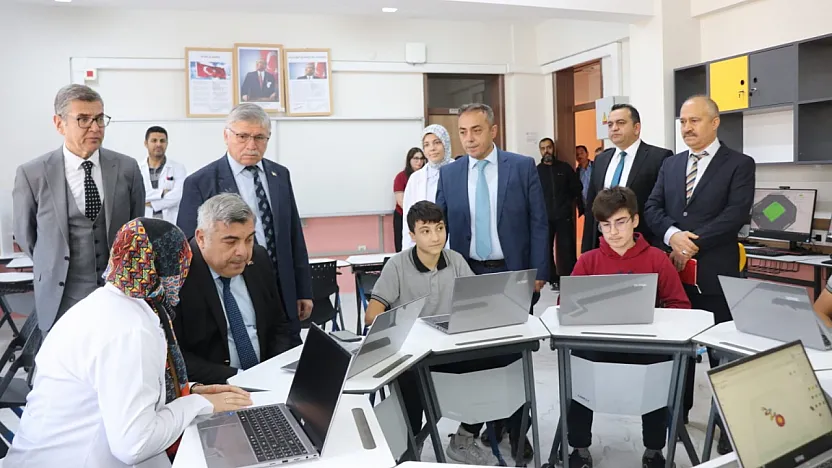 Afyon'da Geleceğin Sınıfı Açıldı