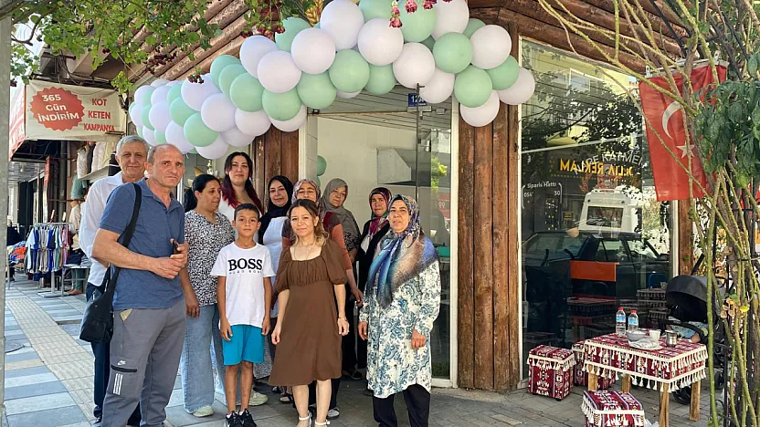 Afyon'da Haşhaşlı Katmerin Yeni Adresi: Nare Katmer Açıldı!