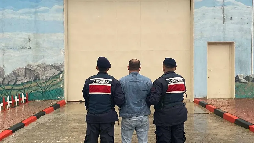 Afyon'da Jandarma 25 Aranan Şahsı Yakaladı