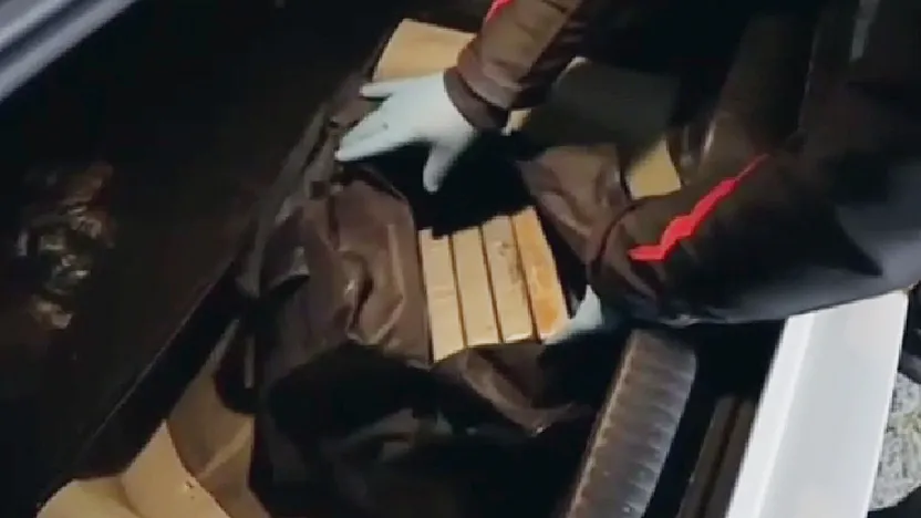 Afyon'da Kilolarca Uyuşturucu Ele Geçirildi