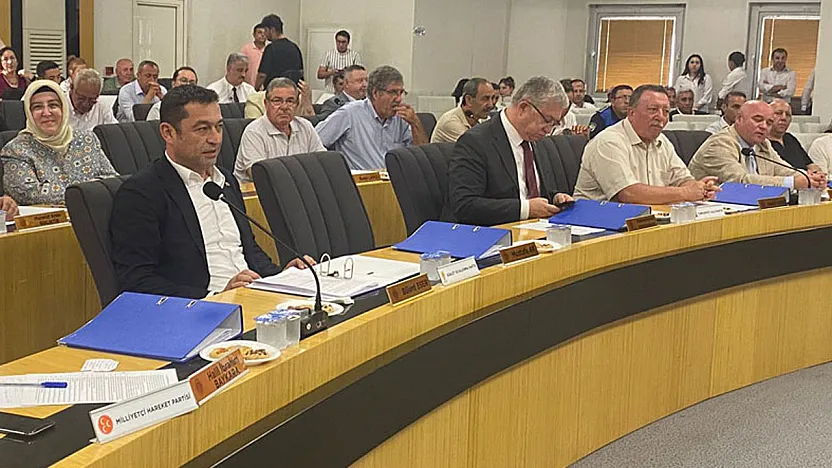 Afyon'da Mahalleler Temizlikten Şikâyetçi, Mecliste Dil Krizi Çıktı