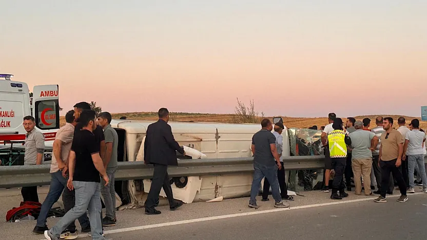 Afyon'da Minibüs Kazası: Çok Sayıda Yaralı Var!