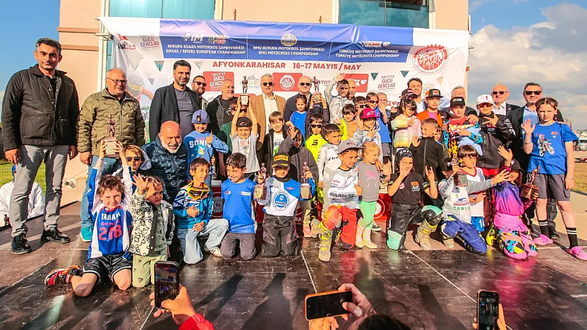 Afyon'da Motokros Fırtınası! Türk Sporculardan Avrupa'da Çifte Podyum