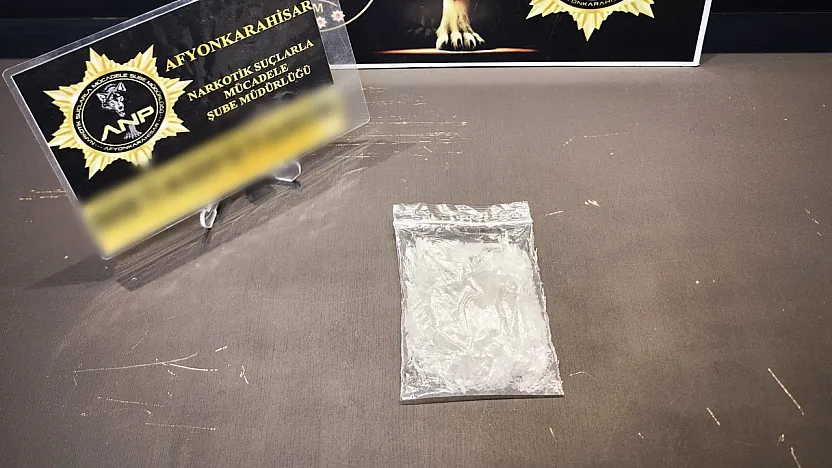 Afyon'da Şüpheli Araçtan Uyuşturucu Çıktı! 2 Kişi Cezaevinde