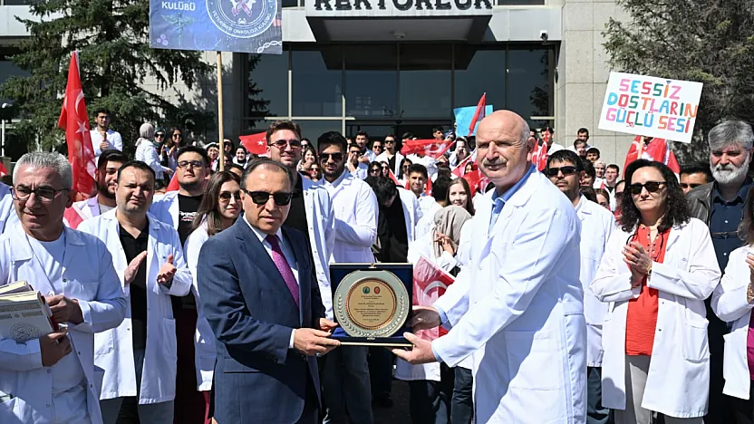 Afyon'da Veteriner Hekimler Günü'ne Özel Kortej