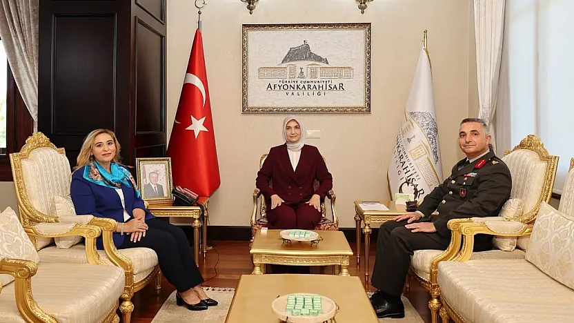 Afyon'da Yeni Dönem: Tuğgeneral Tecimer Görevine Başladı