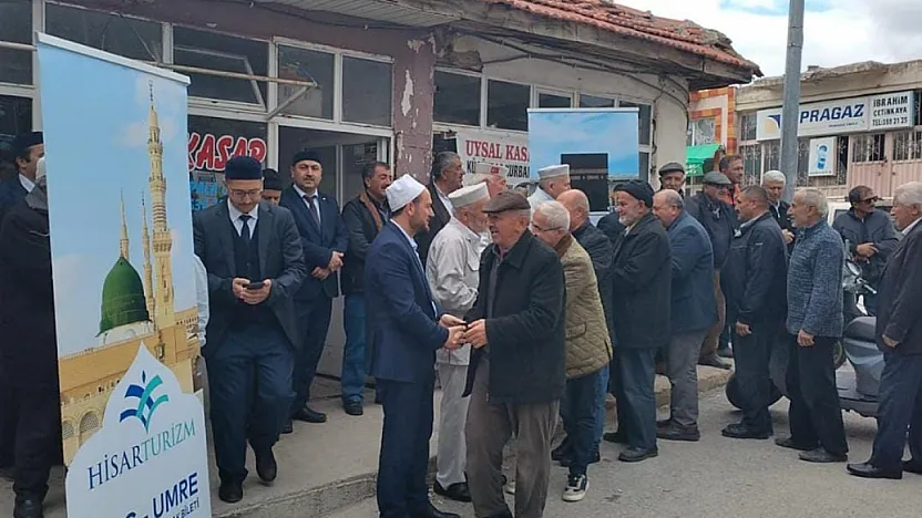 Afyon'dan Kutsal Yolculuk Başladı! İlk Kafile Dualarla Yola Çıktı