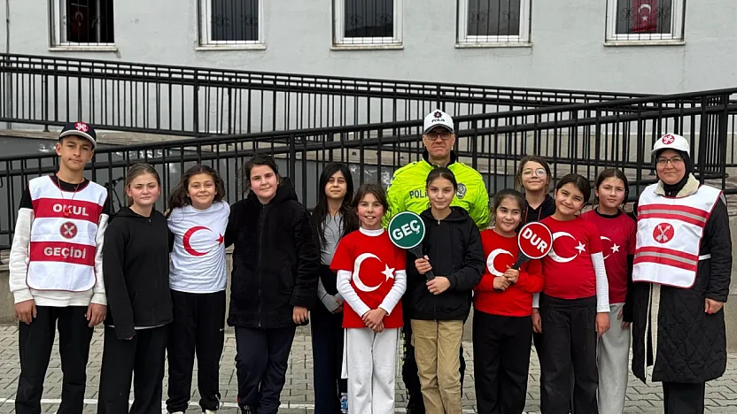 Afyon Emniyetinden Öğrencilere Ve Velilere Kritik Eğitim