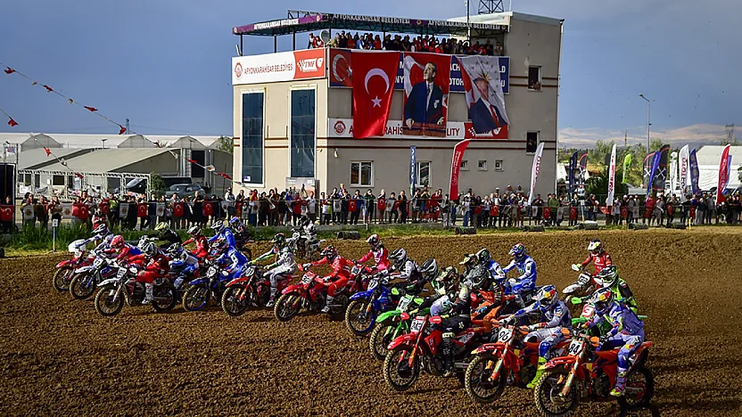 Afyon Motokrosla Dünya Gündeminde! İşte Etkinliğin Rakamlarla Bilançosu