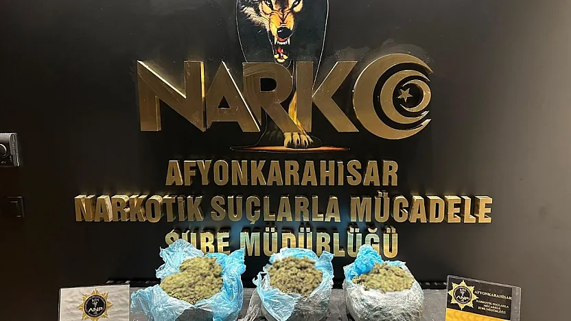 Afyon Polisi 4 Kiloya Yakın Uyuşturucu Ele Geçirdi