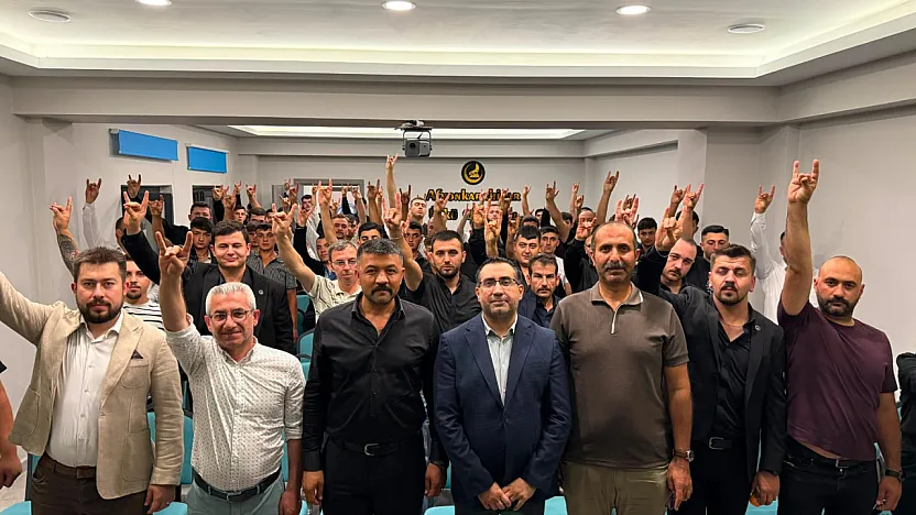Afyon Ülkü Ocakları'nda Nezaket, Empati Ve İkna Eğitimi Verildi