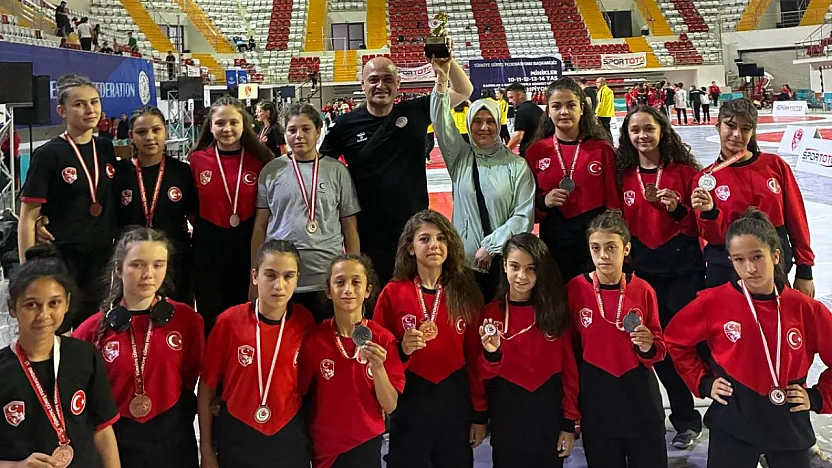 Afyon'un Altın Kızları Türkiye Şampiyonu Oldu! İşte Şampiyonların İsimleri...