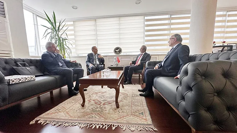 Afyon'un Eski Milletvekili, Hangi Partide?