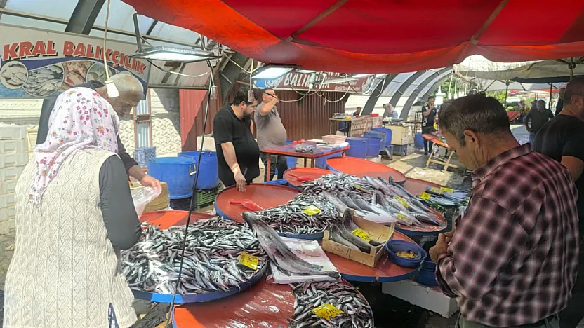 Afyonkarahisar'da Balıkçı Tezgahlarında Hareketlilik Başladı