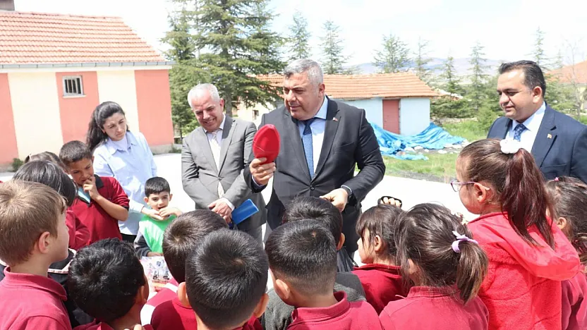 Afyonkarahisar'da Eğitime Moral Veren Ziyaret