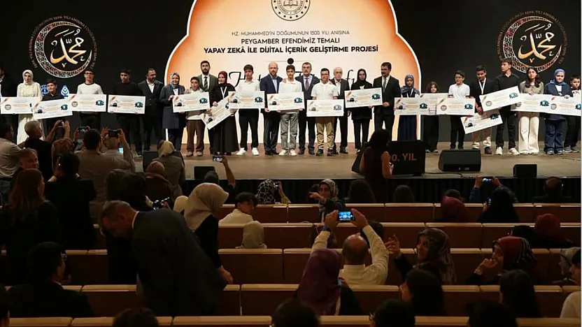 Afyonkarahisar'da Göğüs Kabartan Başarı