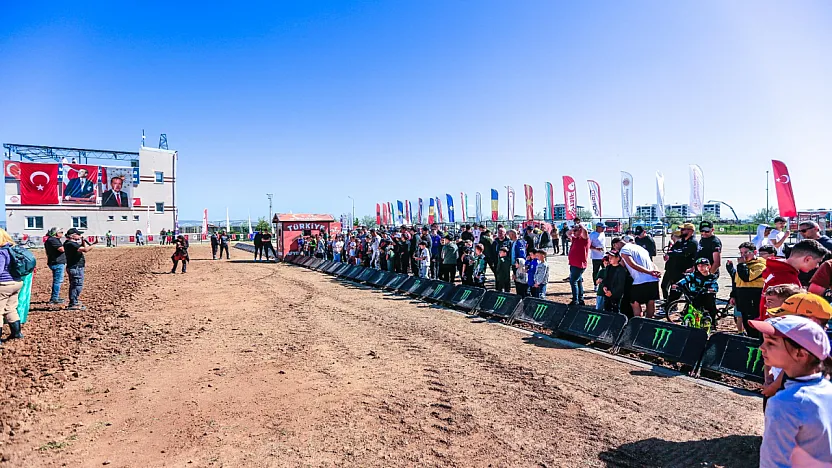 Afyonkarahisar'da Uluslararası Motokros Şampiyonası Yarın Sona Erecek