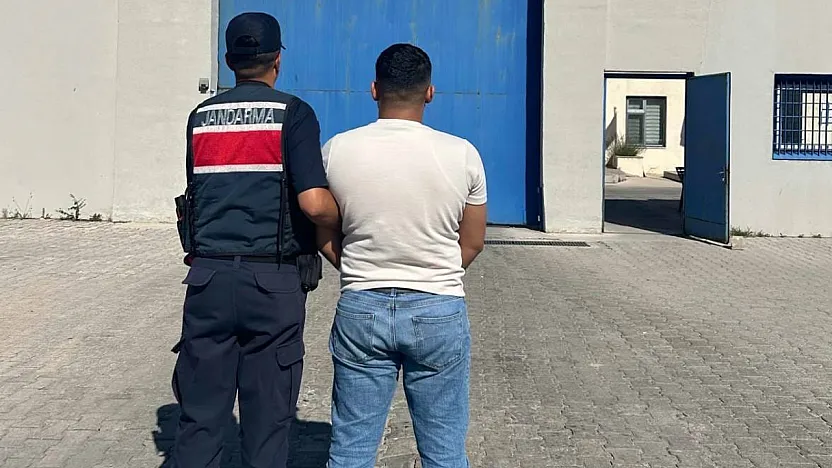 Afyonkarahisar'da Uyuşturucudan Aranan Şahıs Yakalandı