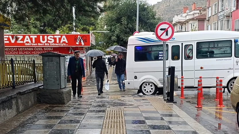 Afyonkarahisar'da Yağışlı Hava Etkisini Sürdürüyor