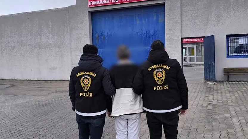 Afyonkarahisar Emniyeti, 13 Hapis Cezası Bulunan Şahsı Yakaladı