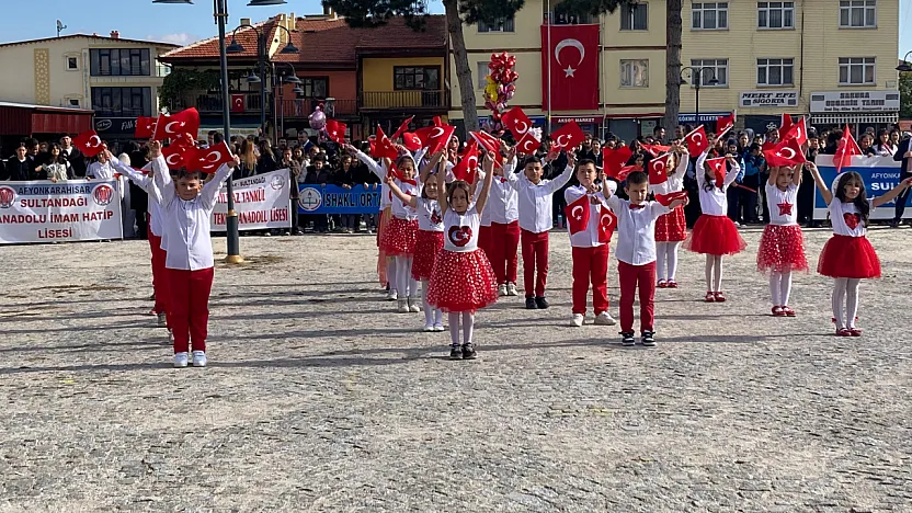 Afyonkarahisar'ın İlçelerinde 29 Ekim Coşkusu