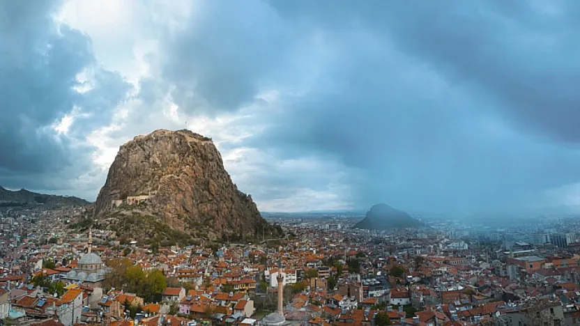 Afyonkarahisar'ın Nüfusu En Yüksek İlçesi Hangisi?