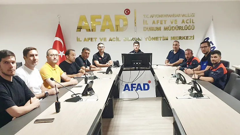 Afyonkarahisar Valiliği Açıkladı… Deprem Bölgesine Afyon Ekipleri Gitti